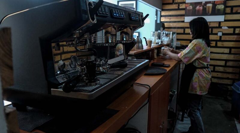Digra Coffee: Ruang Kreatif yang Melampaui Budaya Nongkrong di Kota Besar